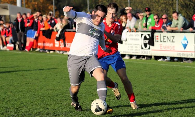 Sennfeld thront weiter ungeschlagen an der Spitze